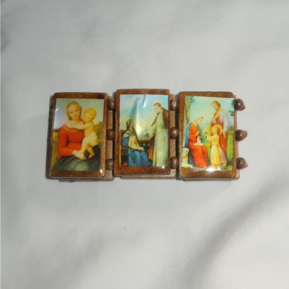 Handmade Catholic Wooden Bracelet - Picture 2 of 3